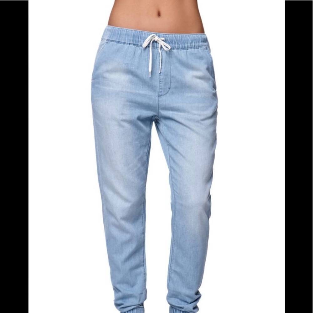 Bullhead Co. light blue denim joggers